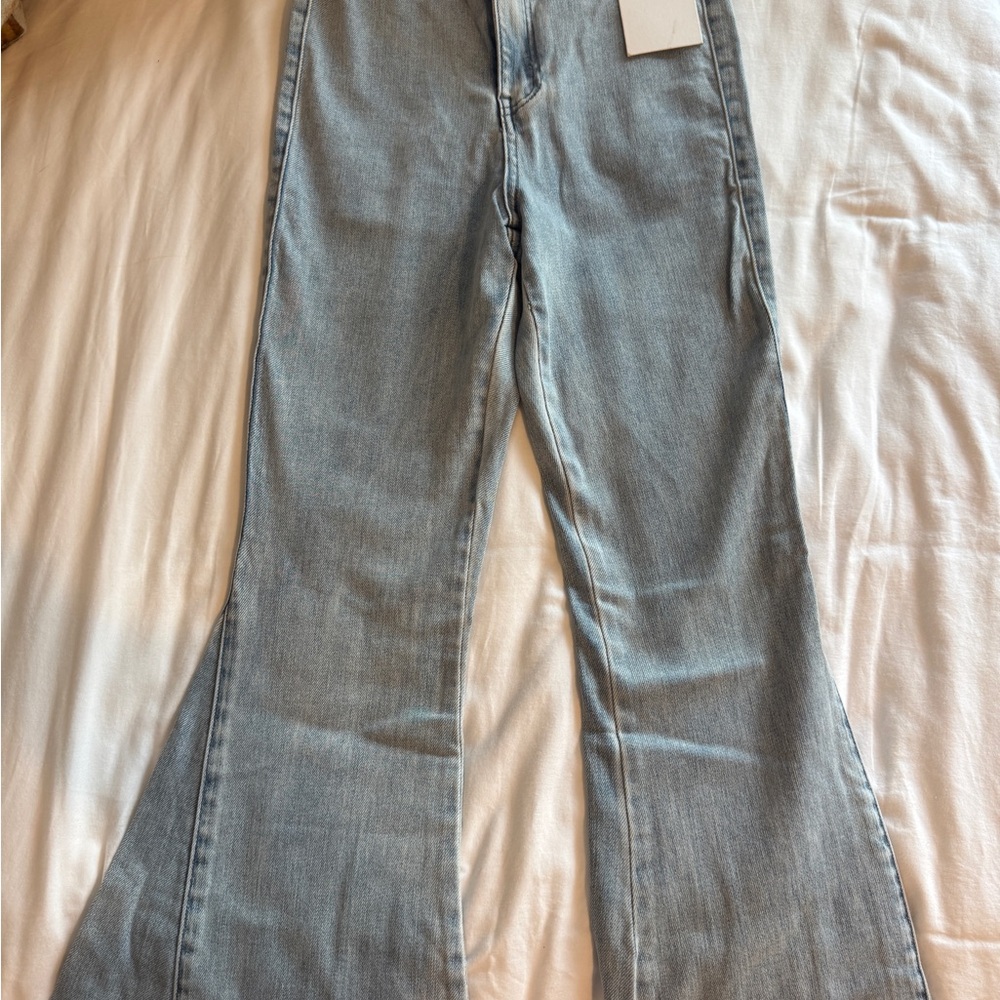 Light Wash Flared Women’s Jeans